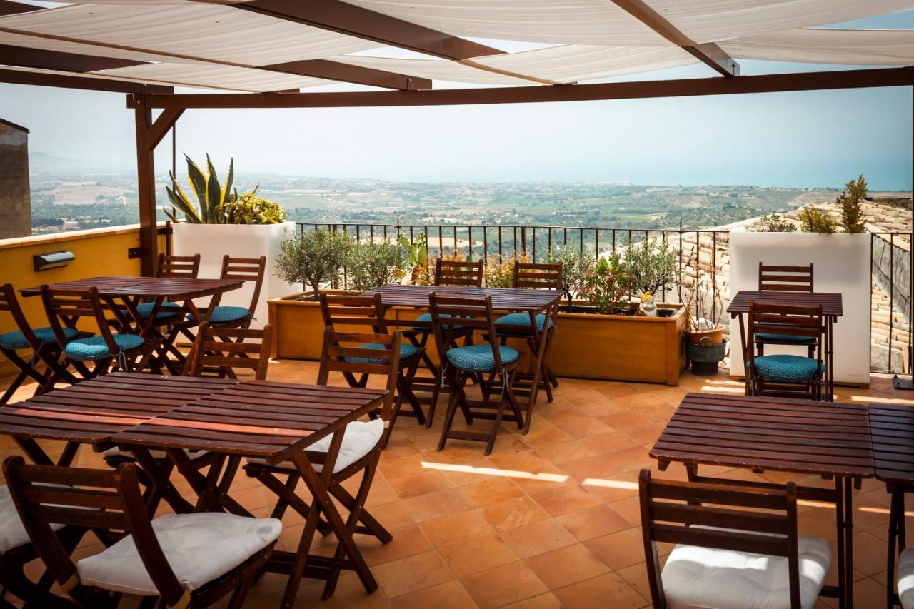 Le Terrazze Di Pirandello Bed & Breakfast Agrigento Exterior photo